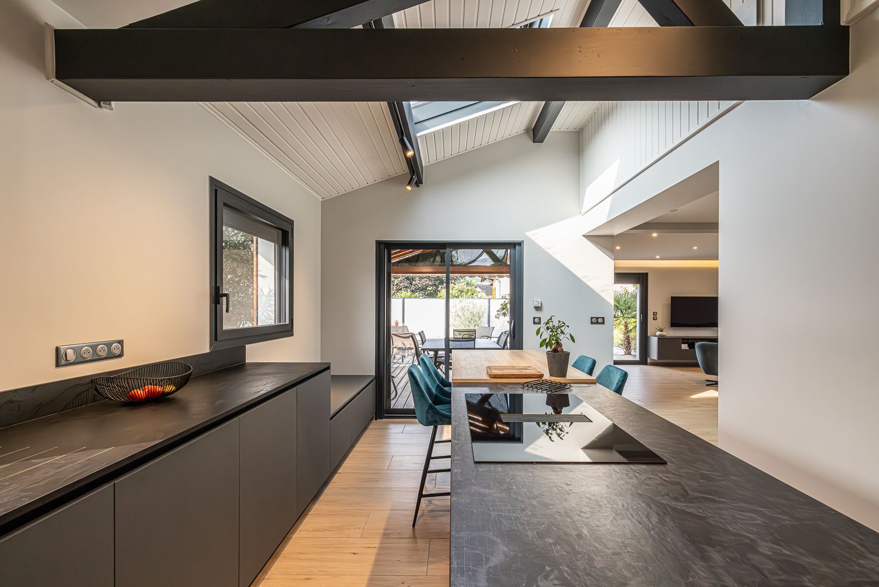 MAISON VILLA CHAMBERY _ AGENCE JULIE POCINO-ARCHITECTE D'INTERIEUR-RENOVATION HAUT DE GAMME-GRENOBLE-ISERE-SAVOIE-RHONE-ALPES-SUD-7