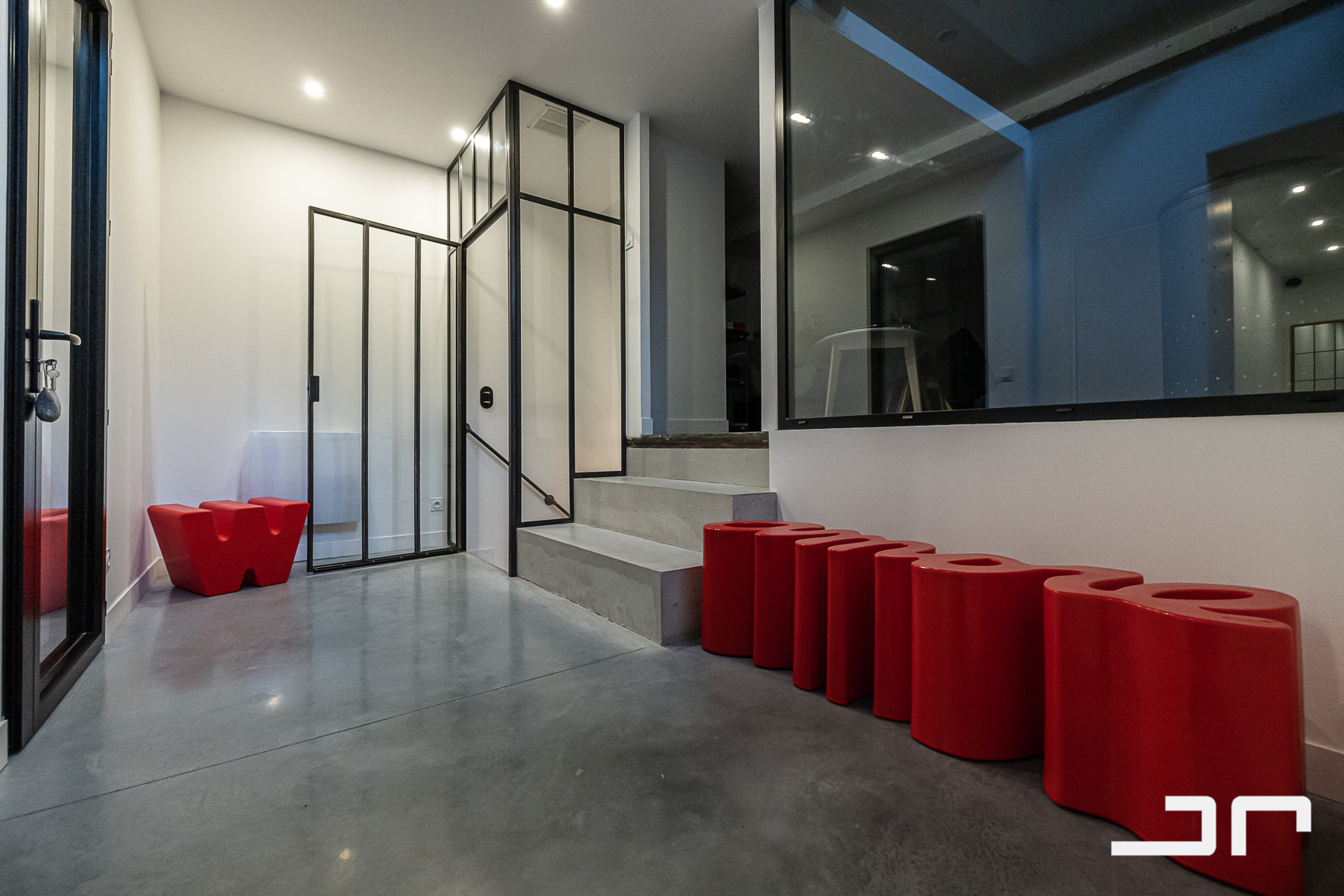 1-CAVE VIN VOUTE PIERRE MAISON DE VILLE LA TRONCHE _ AGENCE JULIE POCINO-ARCHITECTE D'INTERIEUR-RENOVATION HAUT DE GAMME-GRENOBLE-ISERE-SAVOIE-RHONE-ALPES-SUD-1