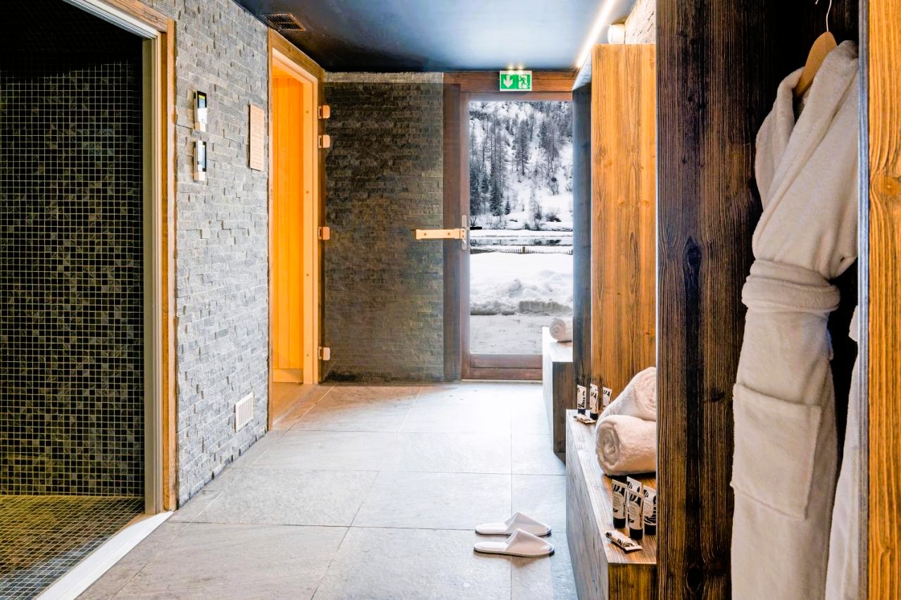 9-HOTEL CHALET SPA TETRAS LODGE TIGNES _ AGENCE JULIE POCINO-ARCHITECTE D'INTERIEUR-RENOVATION HAUT DE GAMME-GRENOBLE-ISERE-SAVOIE-RHONE-ALPES-SUD
