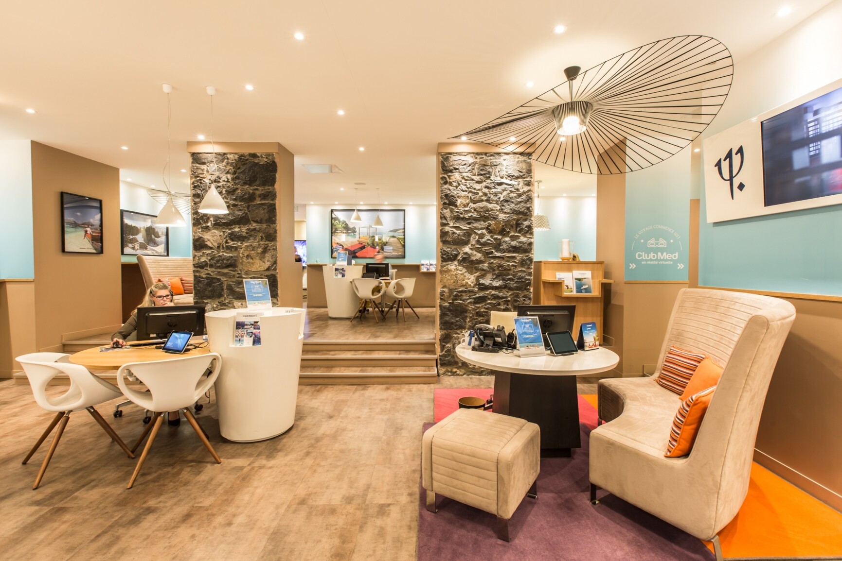 AGENCE VOYAGE CLUB MED GENEVE _ AGENCE JULIE POCINO-ARCHITECTE D'INTERIEUR-RENOVATION HAUT DE GAMME-GRENOBLE-ISERE-SAVOIE-RHONE-ALPES-SUD-1