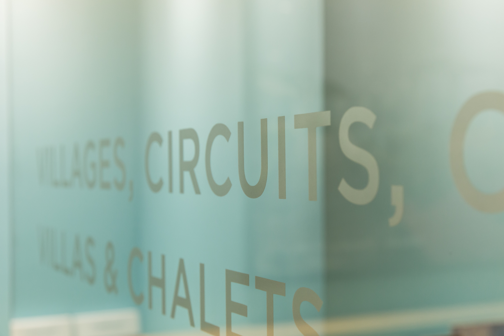 AGENCE VOYAGE CLUB MED GENEVE _ AGENCE JULIE POCINO-ARCHITECTE D'INTERIEUR-RENOVATION HAUT DE GAMME-GRENOBLE-ISERE-SAVOIE-RHONE-ALPES-SUD-17