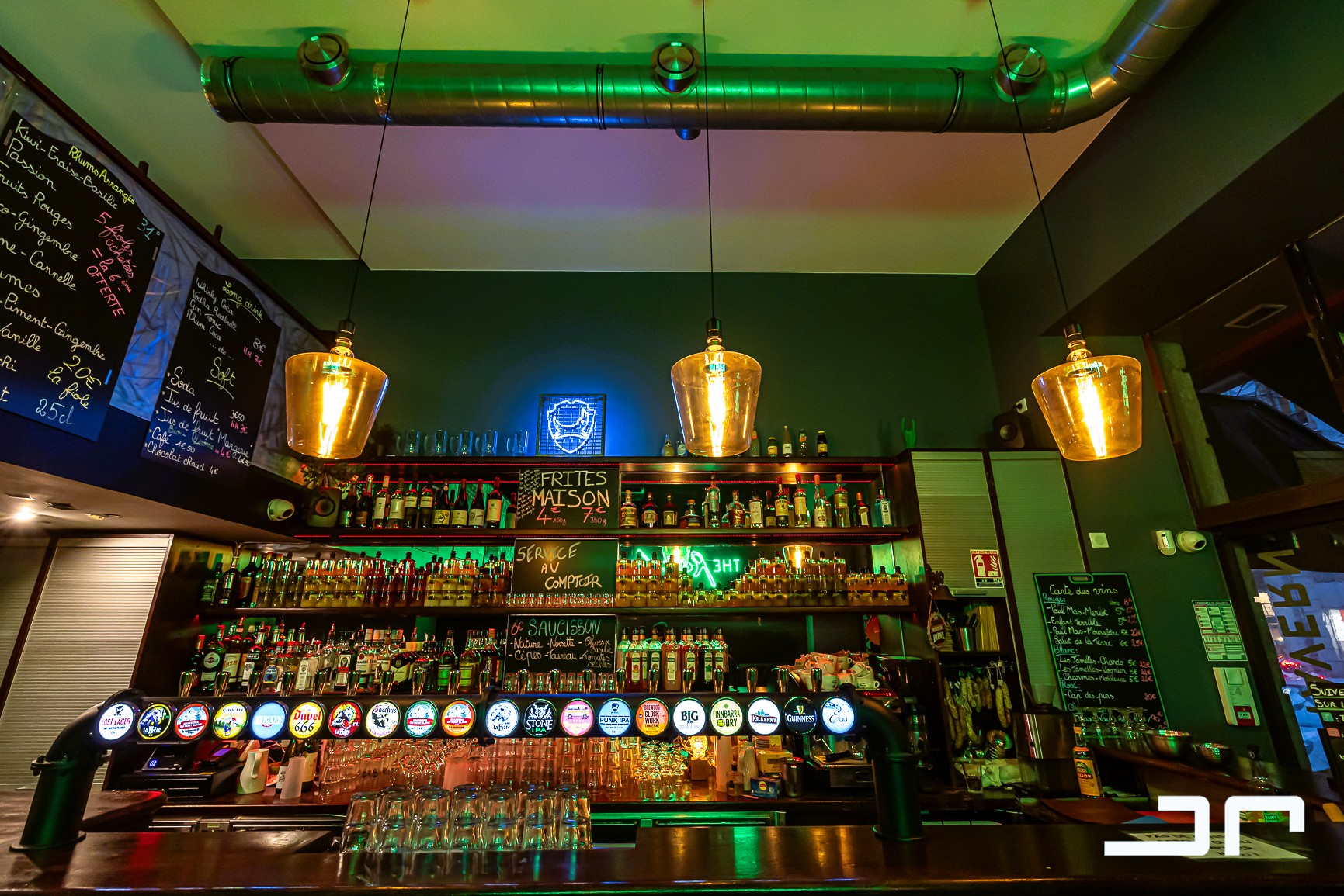 BAR PUB THE ROCK TAVERN GRENOBLE _ AGENCE JULIE POCINO-ARCHITECTE D'INTERIEUR-RENOVATION HAUT DE GAMME-GRENOBLE-ISERE-SAVOIE-RHONE-ALPES-SUD-6