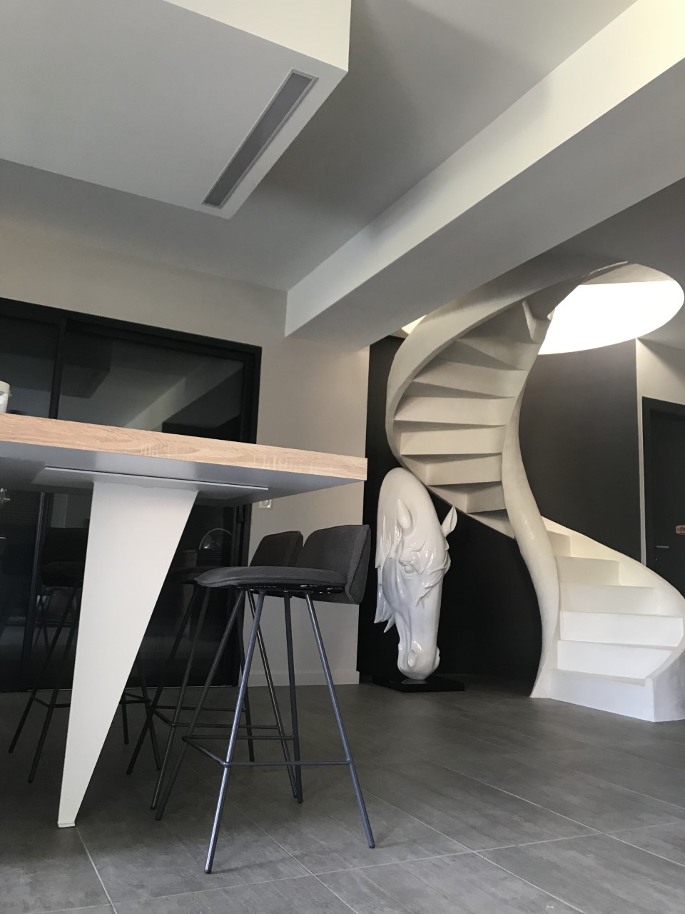 MAISON VILLA CONTEMPORAINE LA CIOTAT _ AGENCE JULIE POCINO-ARCHITECTE D'INTERIEUR-RENOVATION HAUT DE GAMME-GRENOBLE-ISERE-SAVOIE-RHONE-ALPES-SUD-6