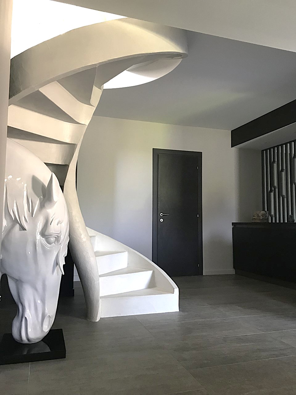 MAISON VILLA CONTEMPORAINE LA CIOTAT _ AGENCE JULIE POCINO-ARCHITECTE D'INTERIEUR-RENOVATION HAUT DE GAMME-GRENOBLE-ISERE-SAVOIE-RHONE-ALPES-SUD-7