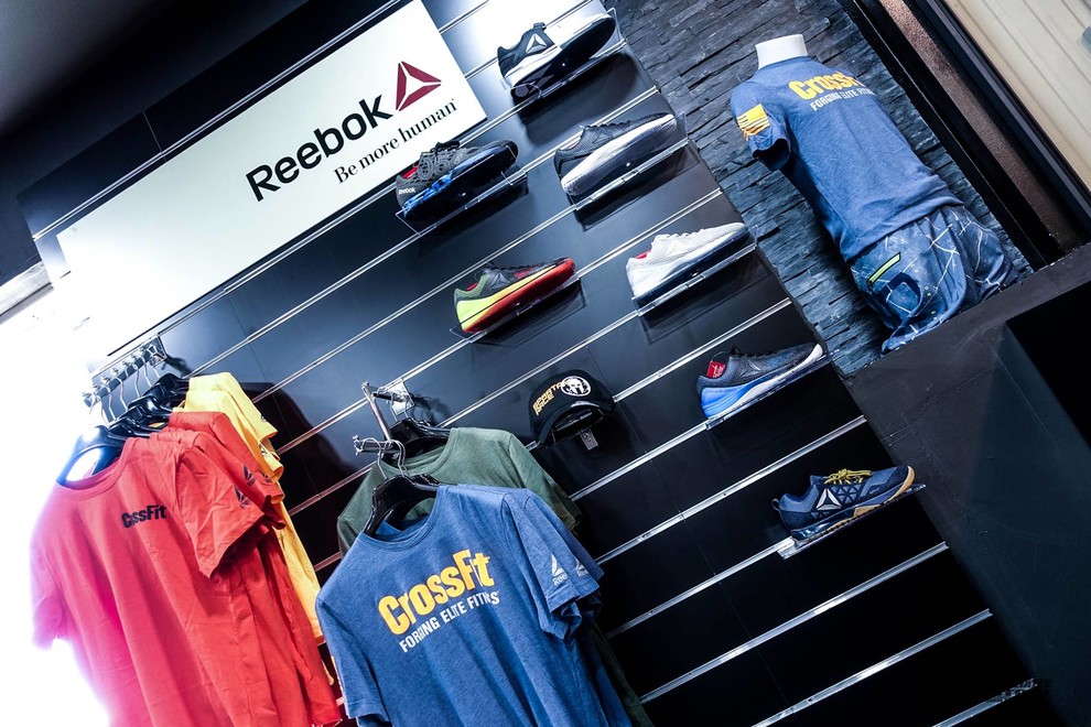 SALLE SPORT CROSSFIT NIMES _ AGENCE JULIE POCINO-ARCHITECTE D'INTERIEUR-RENOVATION HAUT DE GAMME-GRENOBLE-ISERE-SAVOIE-RHONE-ALPES-SUD-9